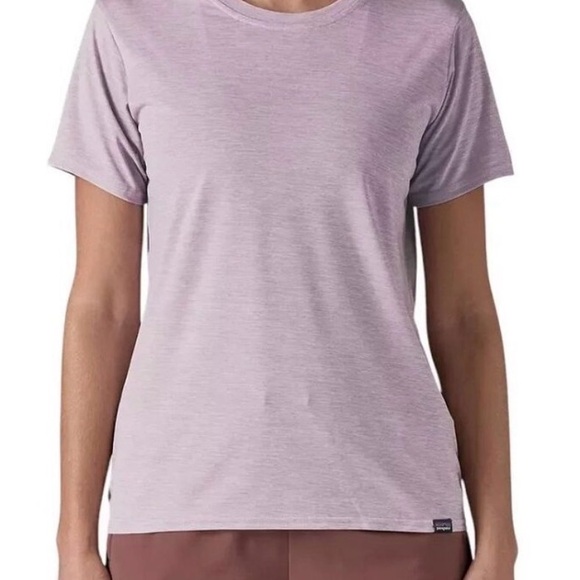 Patagonia Women's Large Cap Cool Daily T-Shirt Foxglove Purple NWOT
Capilene - Picture 6 of 7